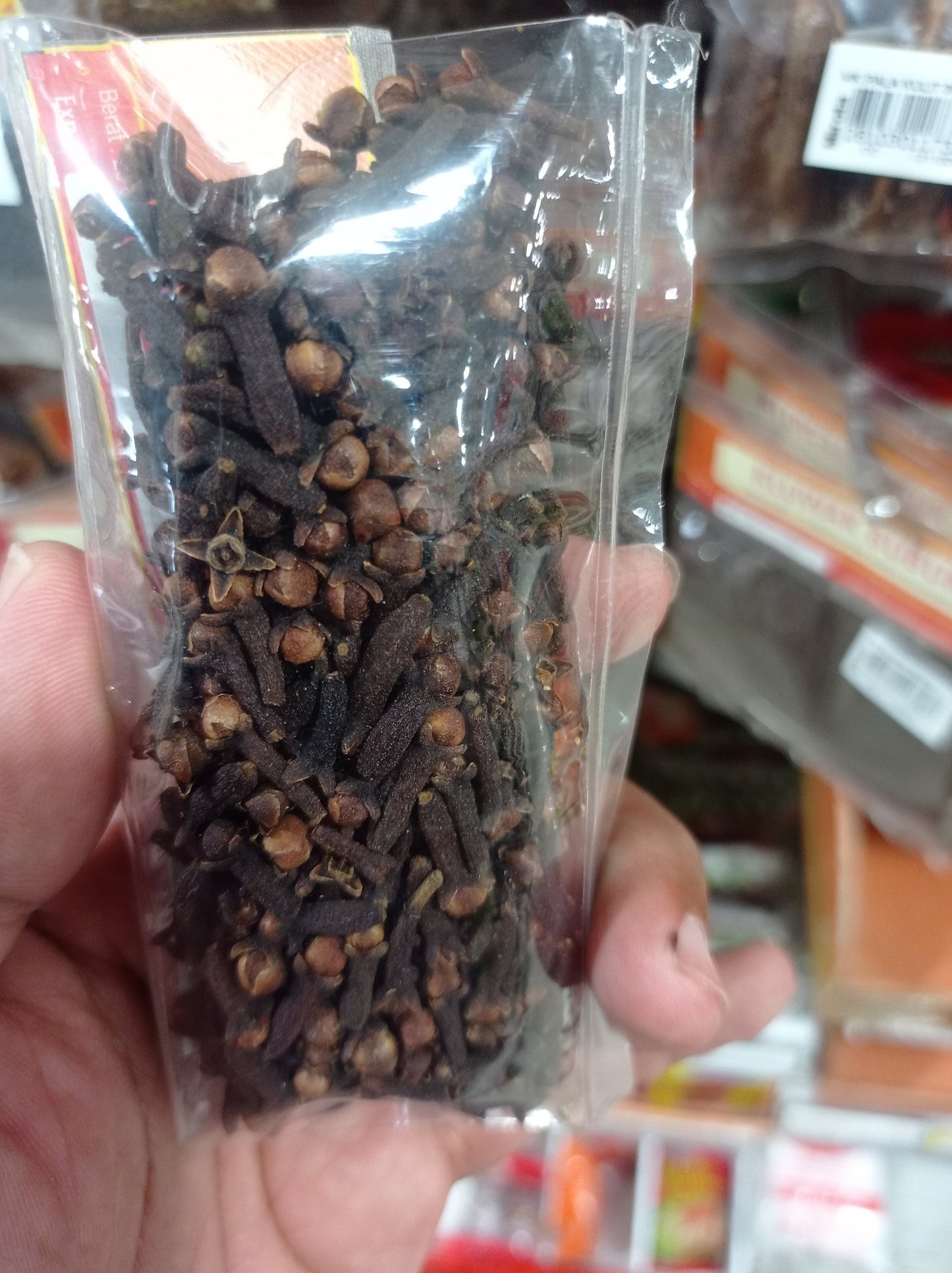 Cengkeh (Indonesian Clove) Syzygium aromaticum