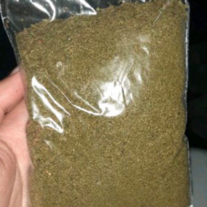 Daun Sungkai/ Jati Sabrang Kering Peronema canescens Leaf (Dried and Powder)