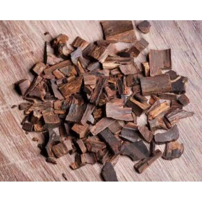 Native Kalimantan (Borneo Island) Chopped wood Agarwood (Gaharu)