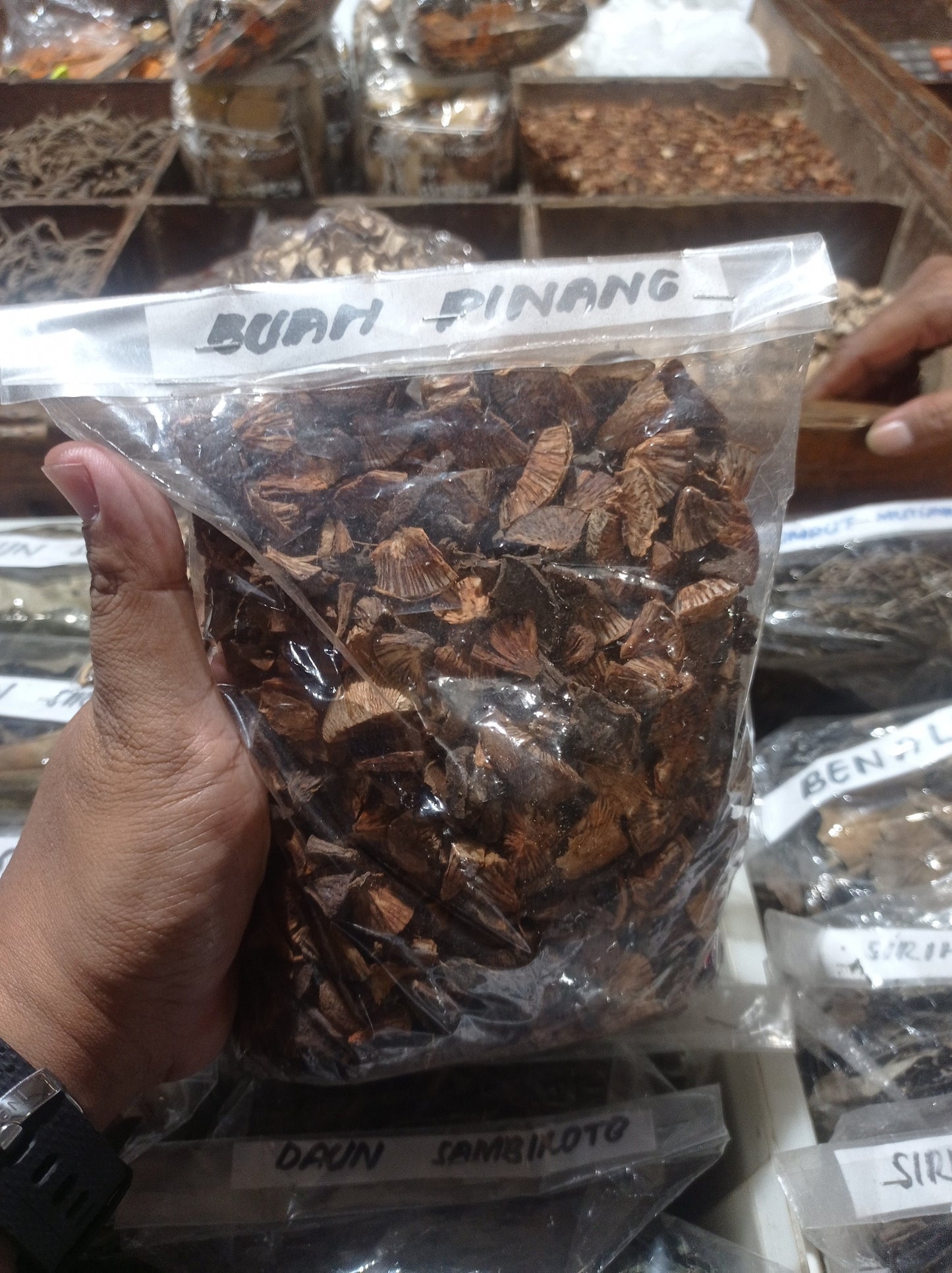 Buah Pinang  -  Betel Areca Nut Areca catechu  (Dried and Powder)