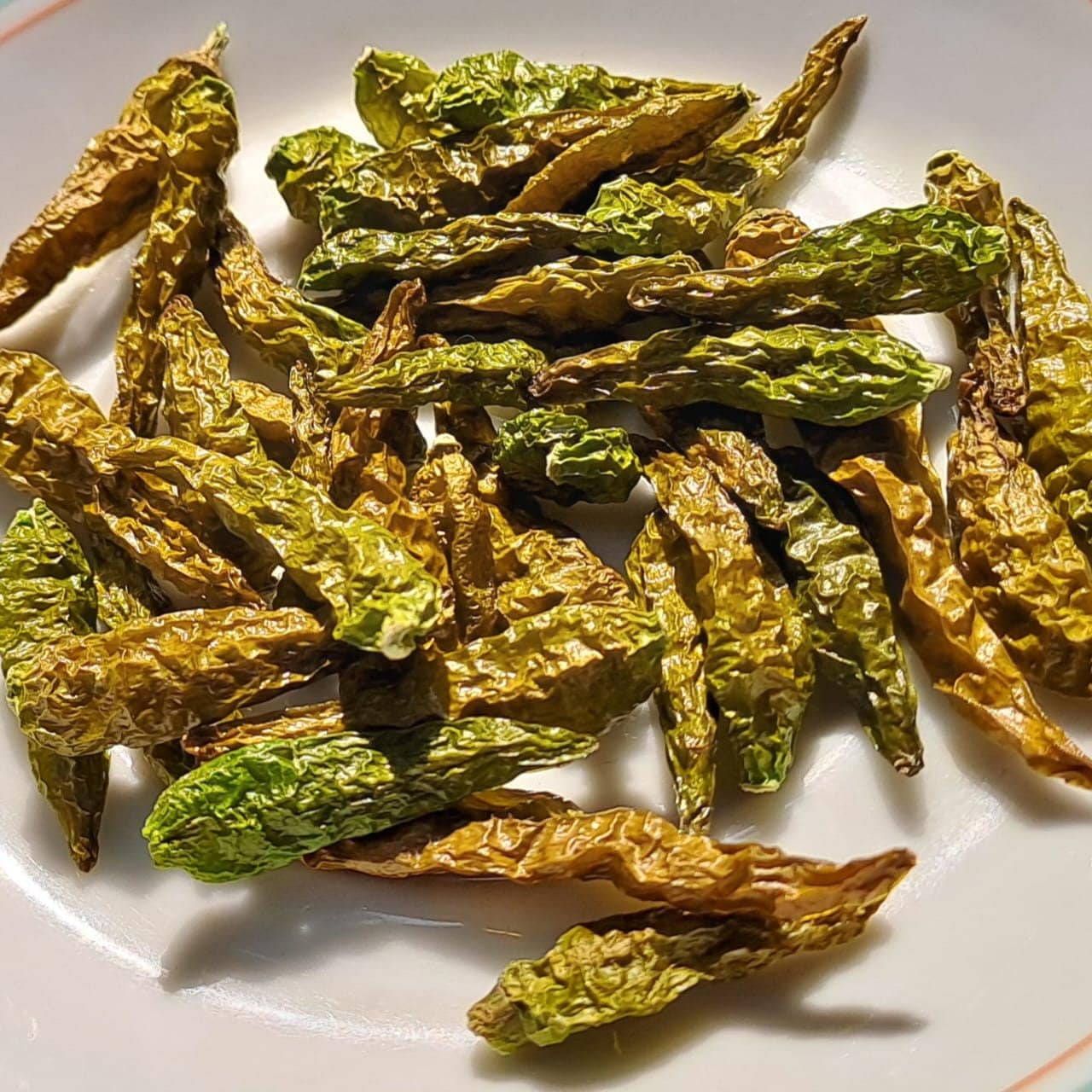 Cabai Rawit Hijau - Green Ceyenne Pepper (Capsicum frutescens L). (Dried and Powder)