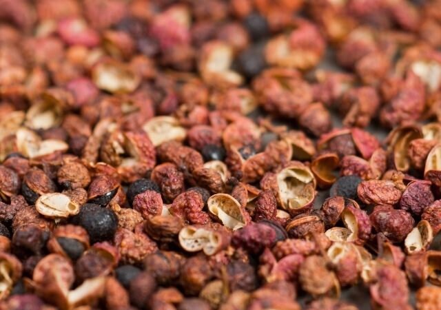 Andaliman - Zanthoxylum acanthopodium DC (Dried and Powder)